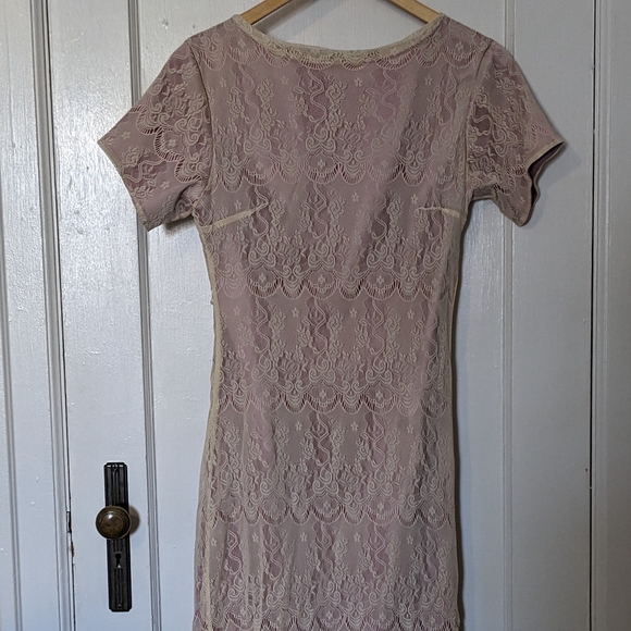 Shabby Apple pink cream lace overlay sheath - Picture 2 of 3